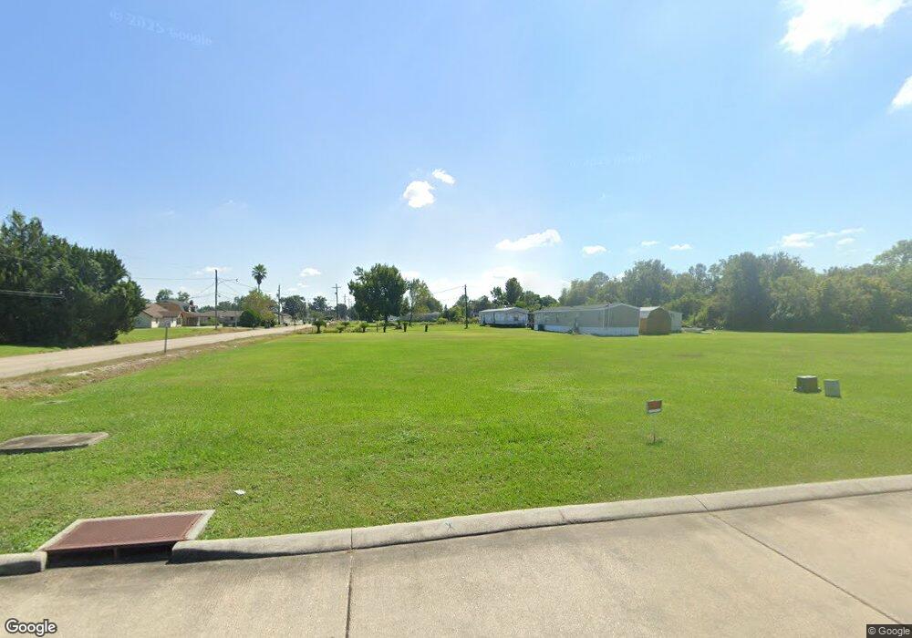 240 Derusso St, Houma, LA 70360 - photo 1