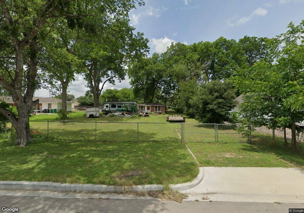 147 Brewster St, Robinson, TX 76706 - photo 1