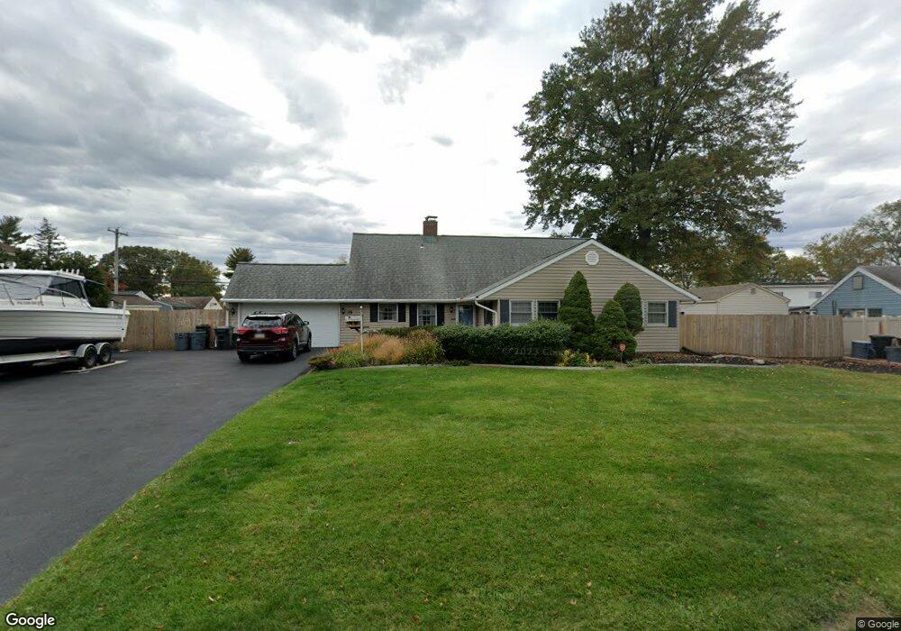 35 Smoketree Rd, Levittown, PA 19056 - photo 1