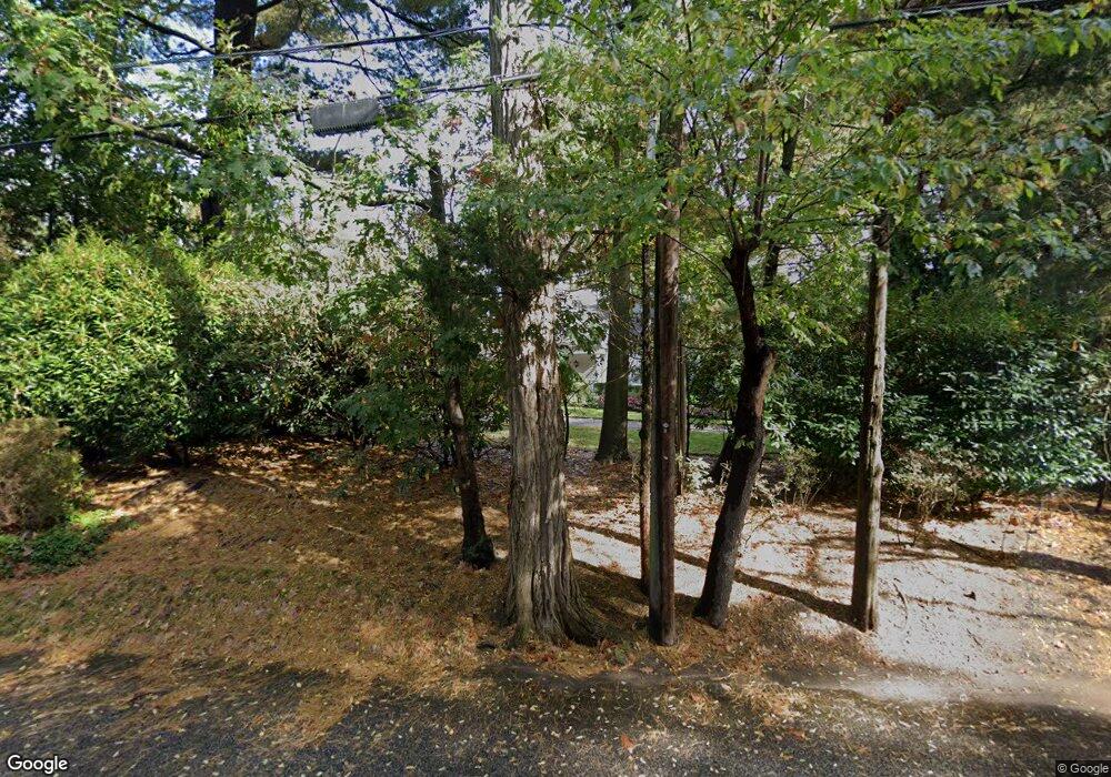 10 Forte Dr, Old Westbury, NY 11568 - photo 1