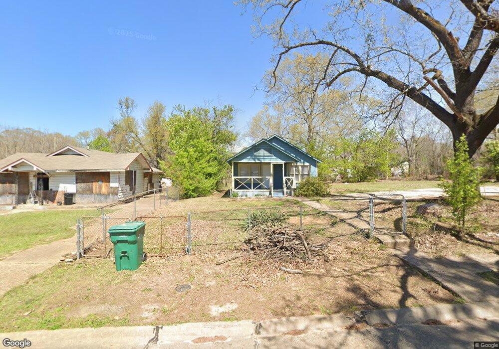 704 Wilson St, Texarkana, TX 75501 - photo 1