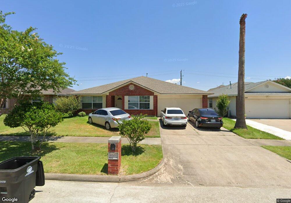 9303 Dove Way, Houston, TX 77075 - photo 1