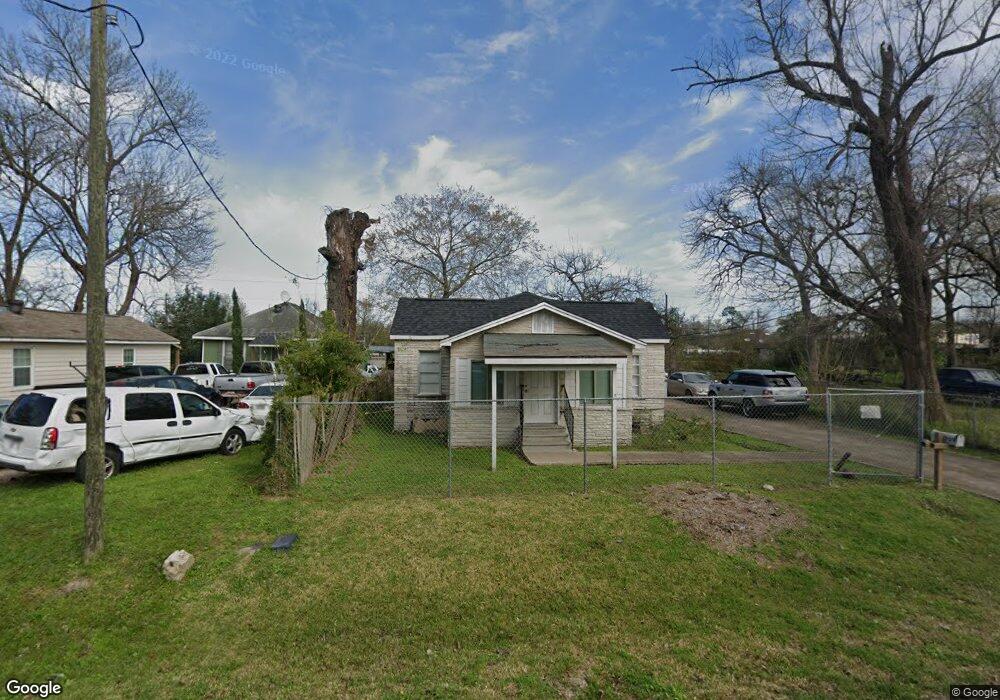 3709 Chickering St, Houston, TX 77026 - photo 1