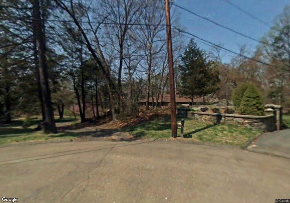 370 Kostek Dr, Orange, CT 06477 - photo 1