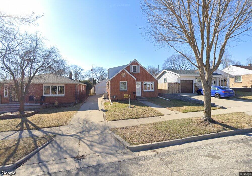 4423 S Taylor Ave, Milwaukee, WI 53207 - photo 1