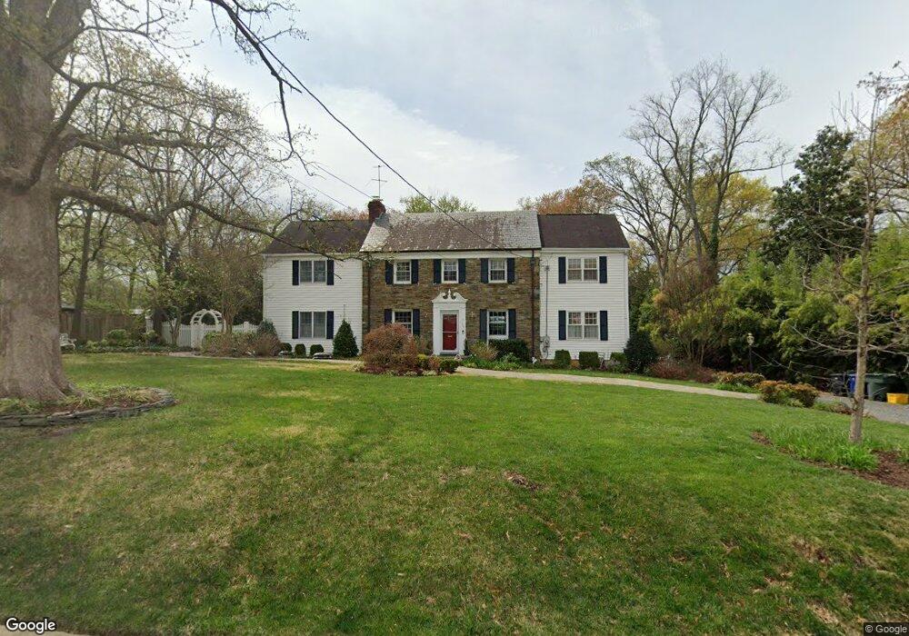 1102 Janneys Ln, Alexandria, VA 22302 - photo 1