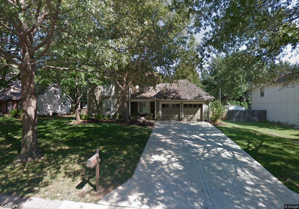 8511 Darnell St, Lenexa, KS 66215 - photo 1