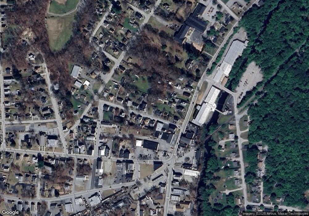 38 Linnell St unit 40, Moosup, CT 06354 - photo 1