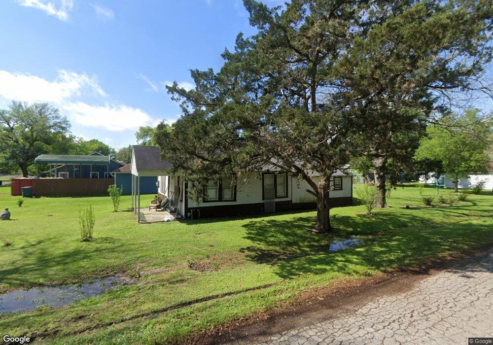 2300 Norvell Ave, Bay City, TX 77414 - photo 1