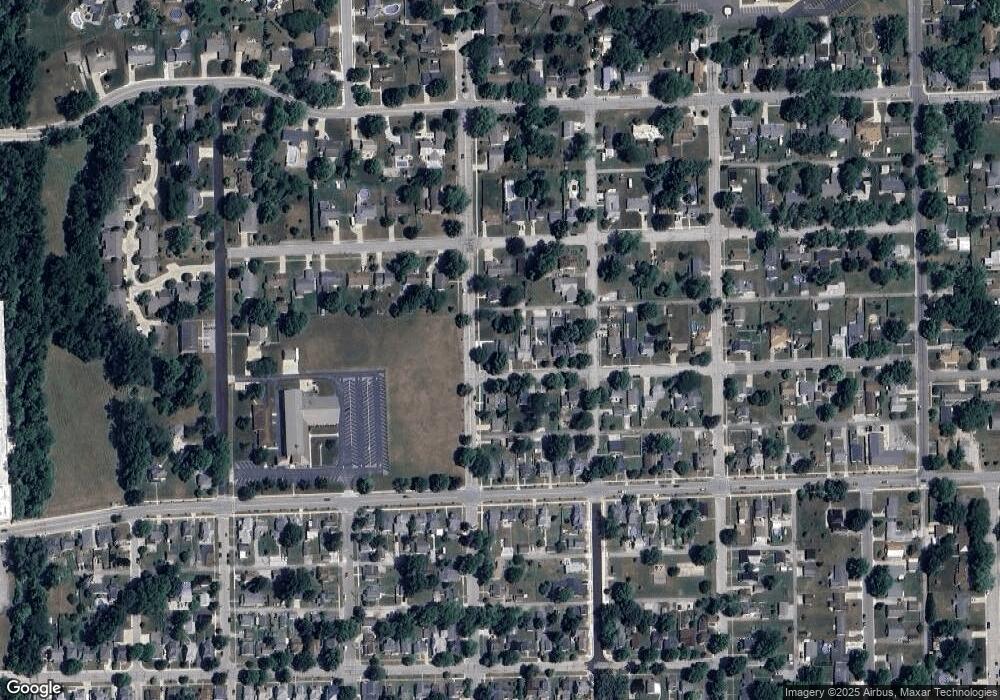 704 E 5th St, Auburn, IN 46706 - photo 1