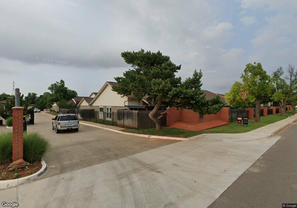 11312 Benttree Cir, Oklahoma City, OK 73120 - photo 1