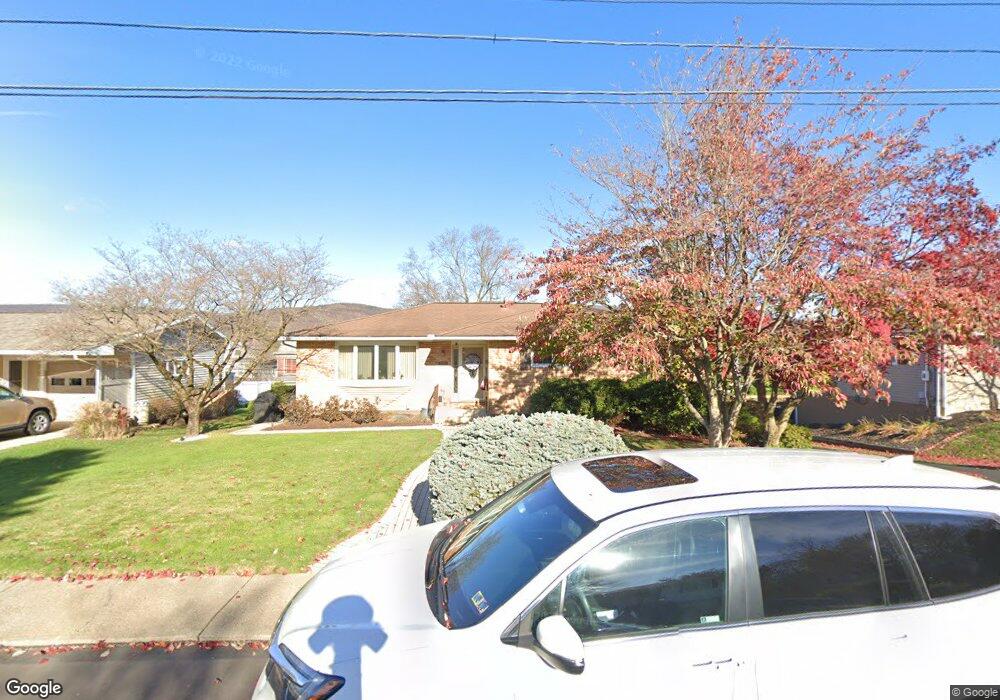 684 Pulaski St, Nanticoke, PA 18634 - photo 1