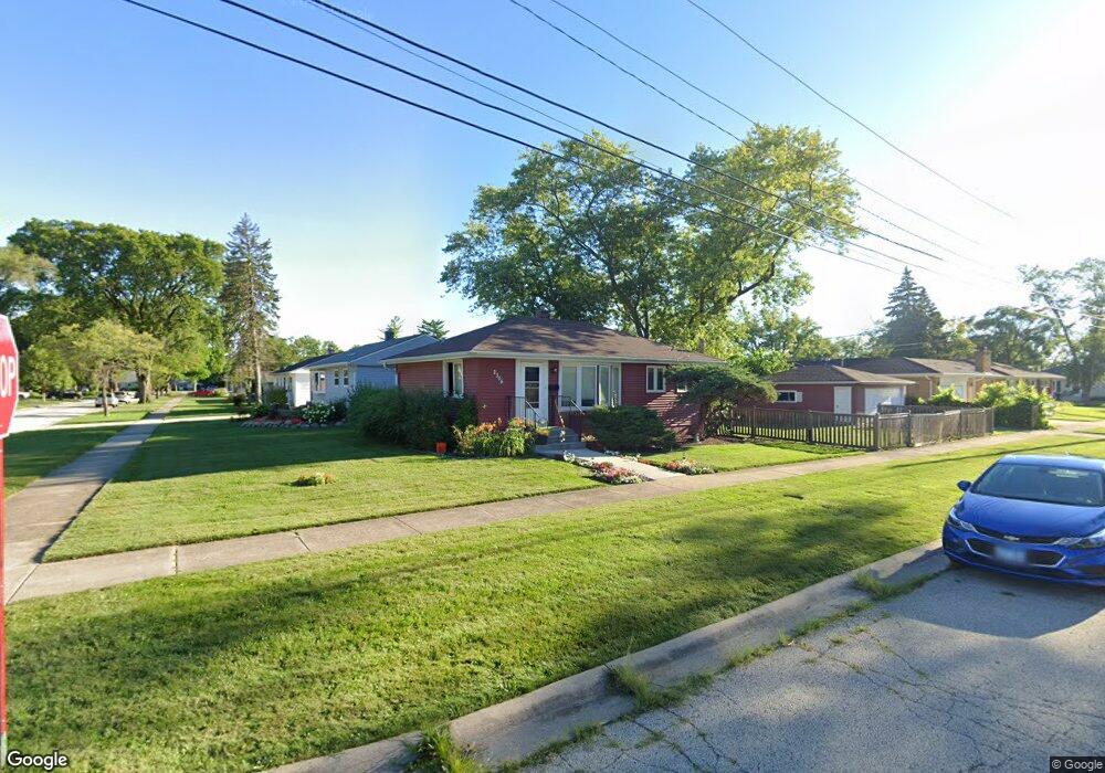 2304 Magnolia St, Des Plaines, IL 60018 - photo 1