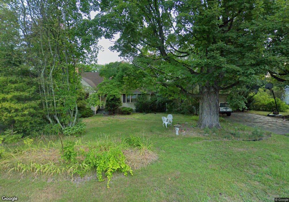 112 Wadhams Rd, Bloomfield, CT 06002 - photo 1