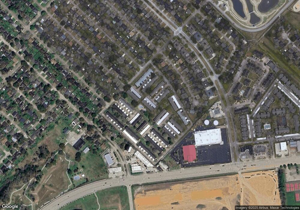 3826 Laura Leigh Dr, Friendswood, TX 77546 - photo 1