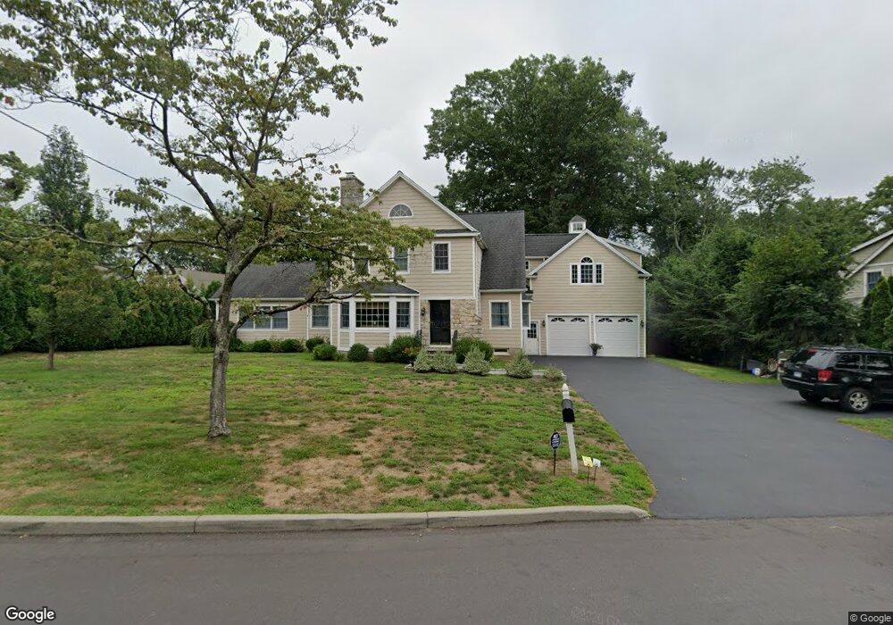 289 Davis Rd, Fairfield, CT 06825 - photo 1