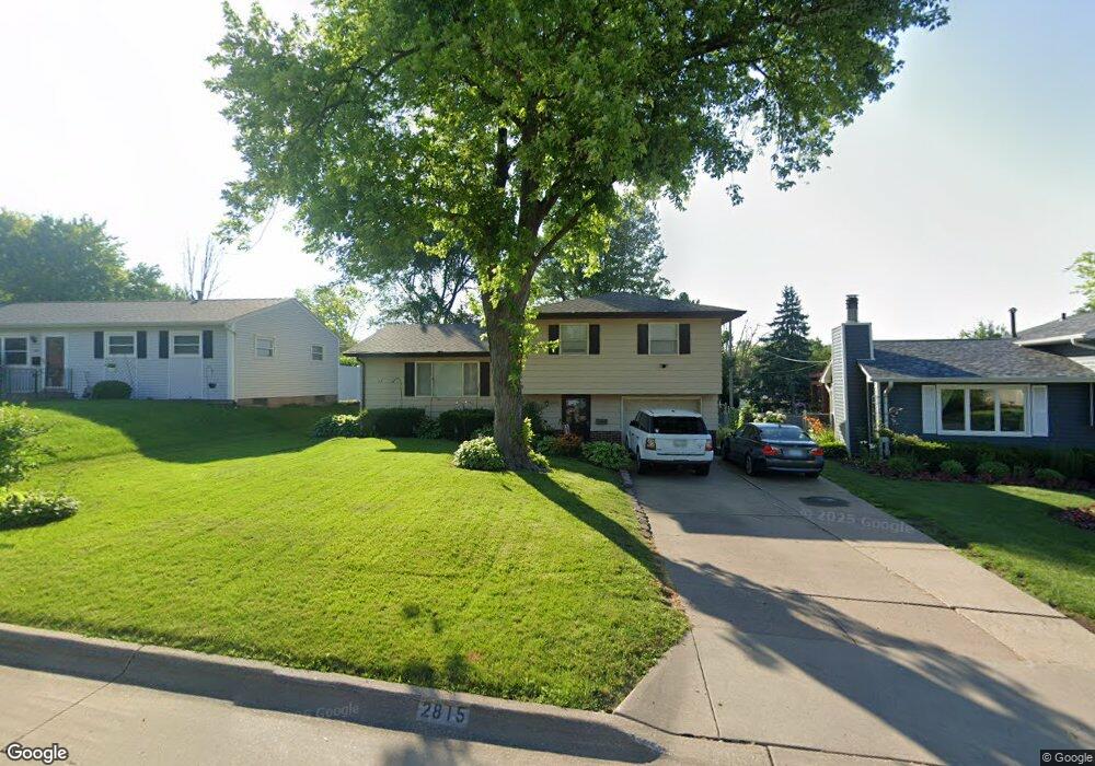 2815 Cypress Dr, Bettendorf, IA 52722 - photo 1