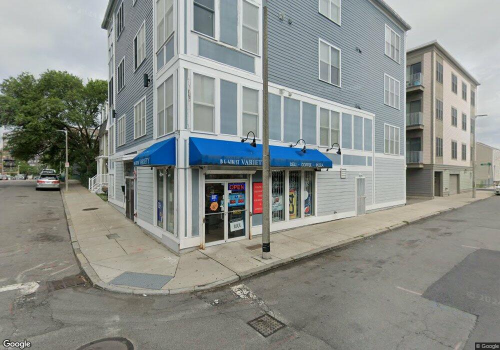 178 W Fourth St unit 1R, Boston, MA 02127 - photo 1