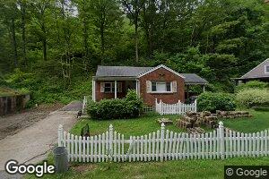 743 Days Run Rd, Tarentum, PA 15084