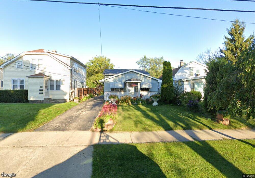 1023 Pine St, Waukegan, IL 60085 - photo 1