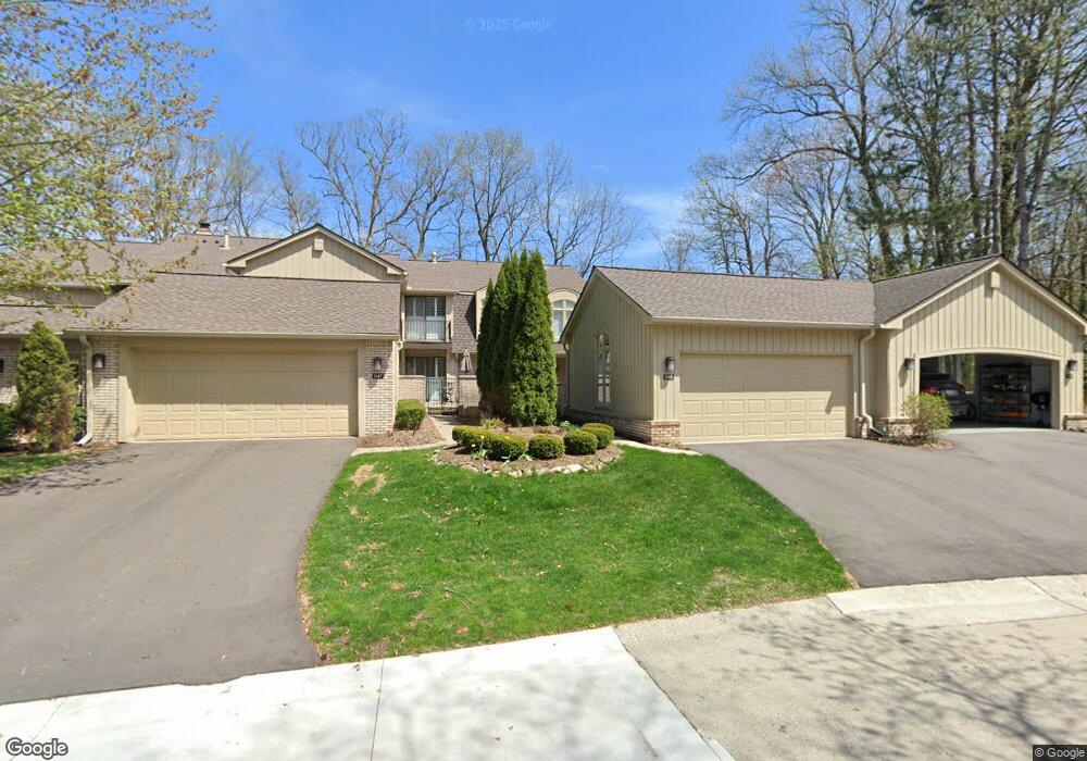 1143 Ivyglen Cir, Bloomfield Hills, MI 48304 - photo 1