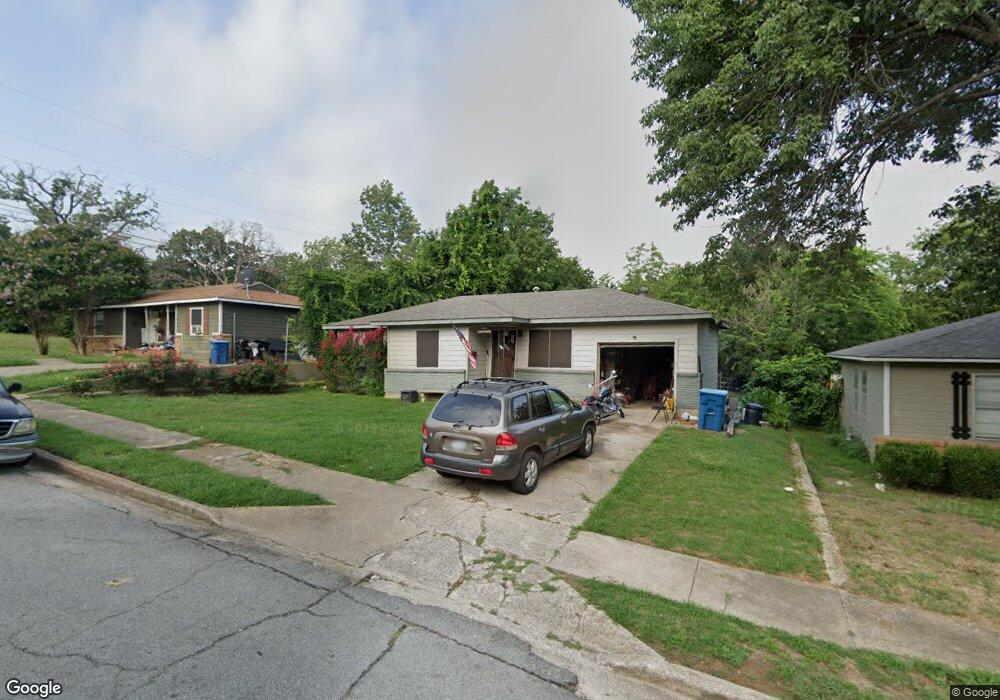 1137 Oak Ridge Dr, Denison, TX 75020 - photo 1