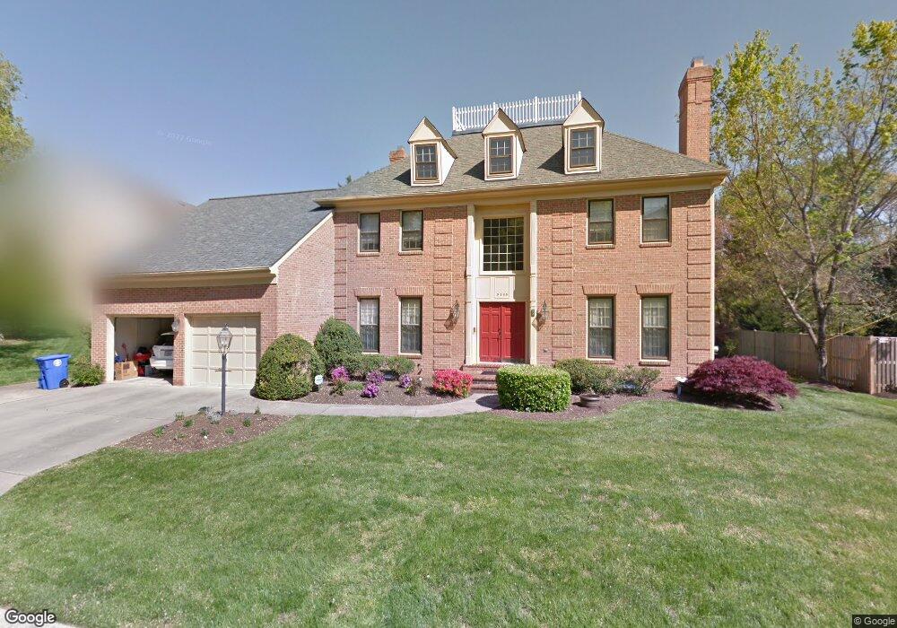 5805 Mossrock Dr, Rockville, MD 20852 - photo 1