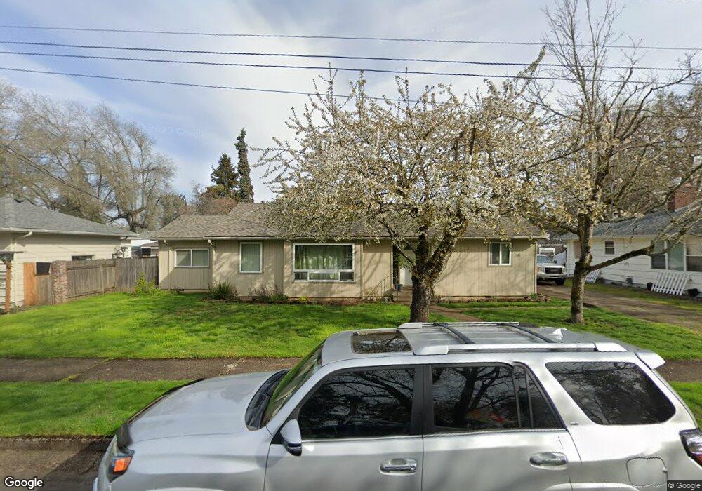 1325 10th Ave SW, Albany, OR 97321 - photo 1