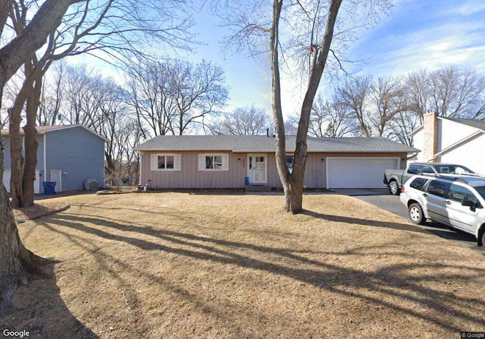 10623 Wellington Ln N, Maple Grove, MN 55369 - photo 1