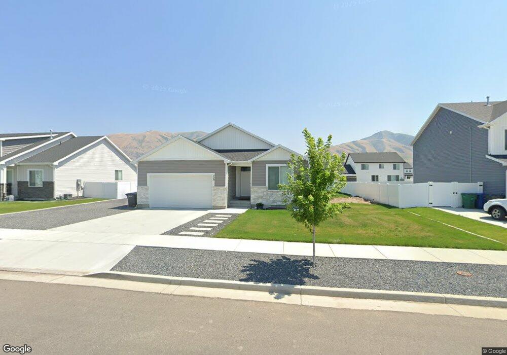 559 S 690 E, Hyrum, UT 84319 - photo 1