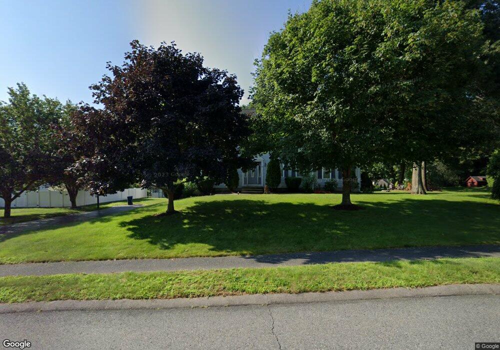 38 Wildflower Dr, Sutton, MA 01590 - photo 1