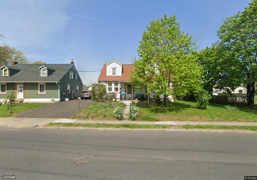 904 Moyer Rd, Lansdale, PA 19446 - photo 1