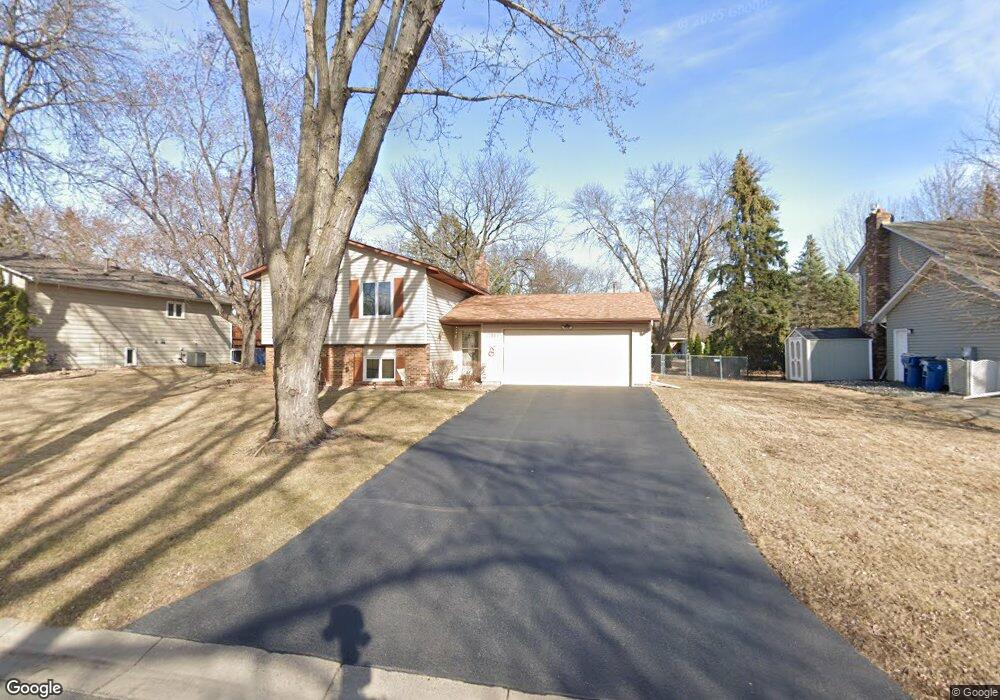 10234 Quaker Ln N, Maple Grove, MN 55369 - photo 1