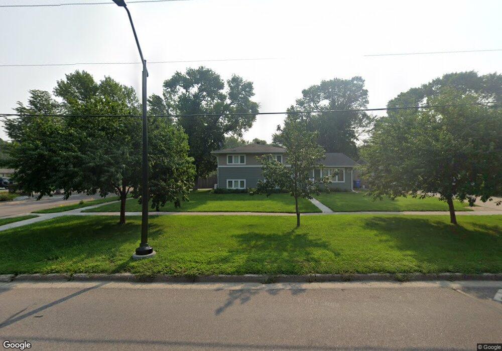 2513 Elm St N, Fargo, ND 58102 - photo 1