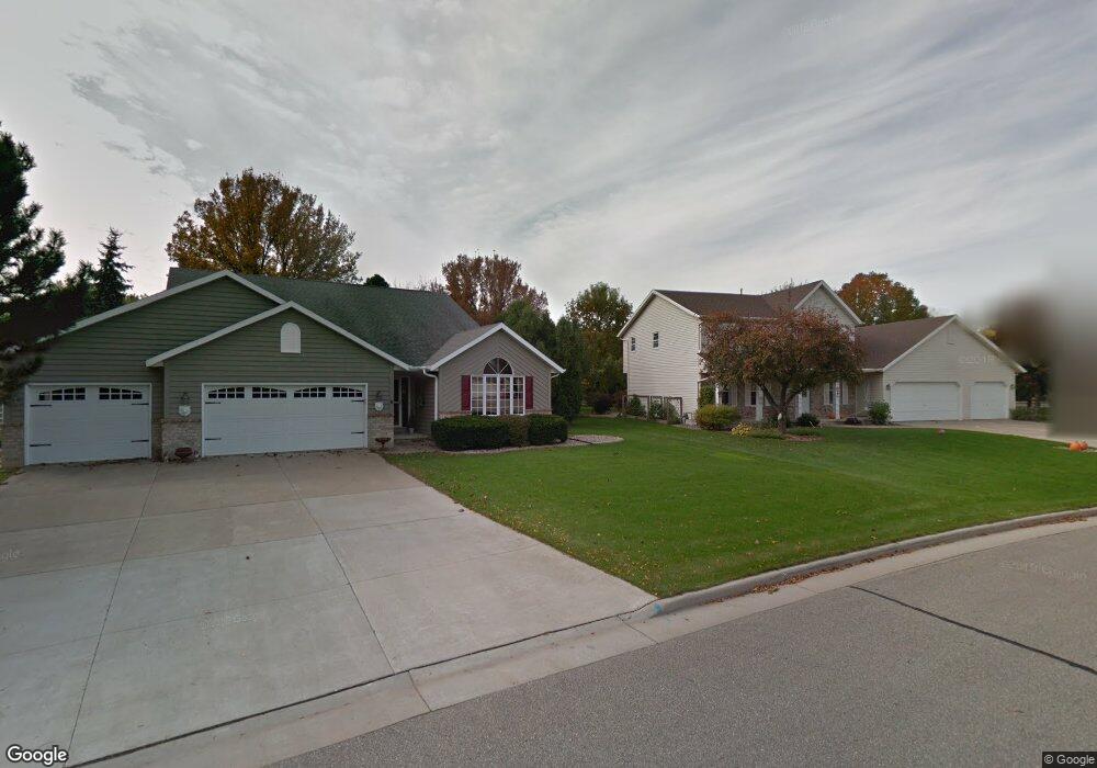 6 Chappell Ct, Appleton, WI 54914 - photo 1