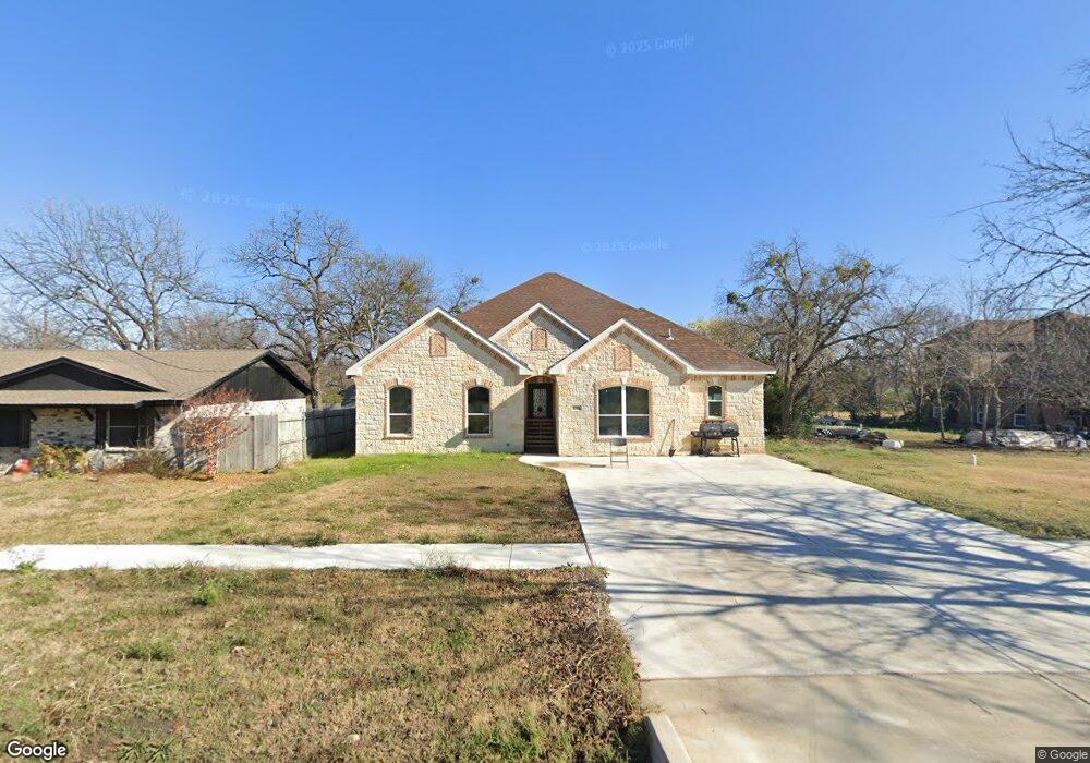 606 Faulkner St, Ennis, TX 75119 - photo 1