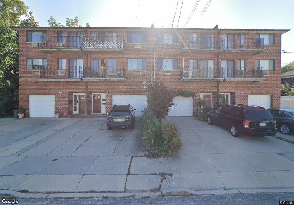 253-30 W End Dr unit 3rd Fl, Flushing, NY 11362 - photo 1