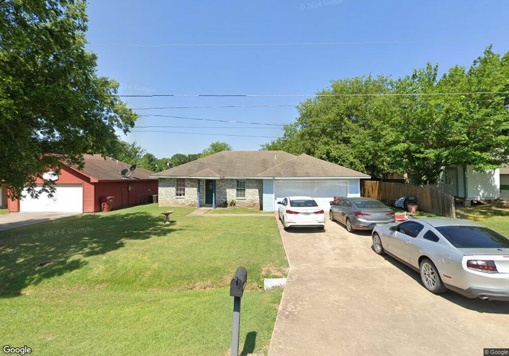 1627 Oriental St, Bonham, TX 75418 - photo 1
