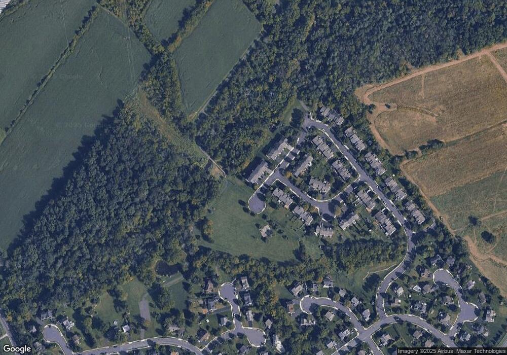 572 Creekside Dr, Souderton, PA 18964 - photo 1