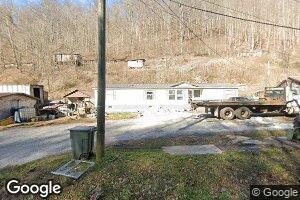 6624 Raccoon Rd, Raccoon, KY 41557