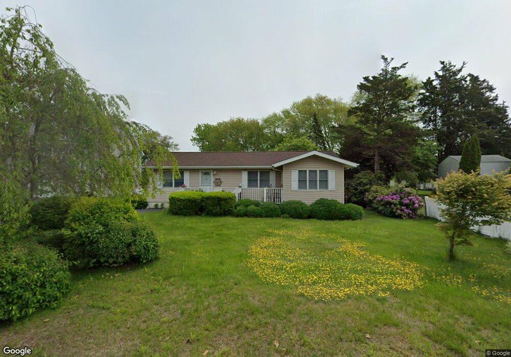 39 Montauk Ave, Westerly, RI 02891 - photo 1