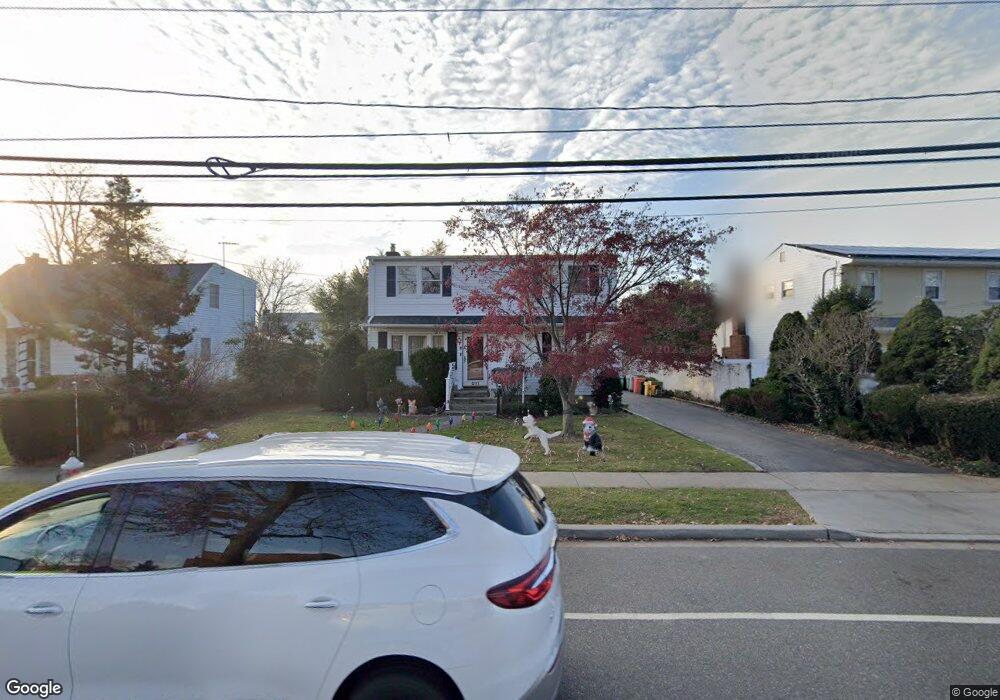 511 Broadway, Bethpage, NY 11714 - photo 1