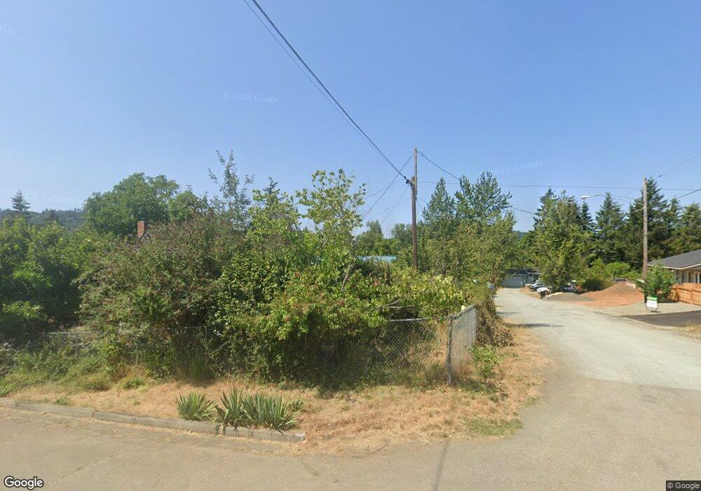 112 Bender St, Myrtle Point, OR 97458 - photo 1