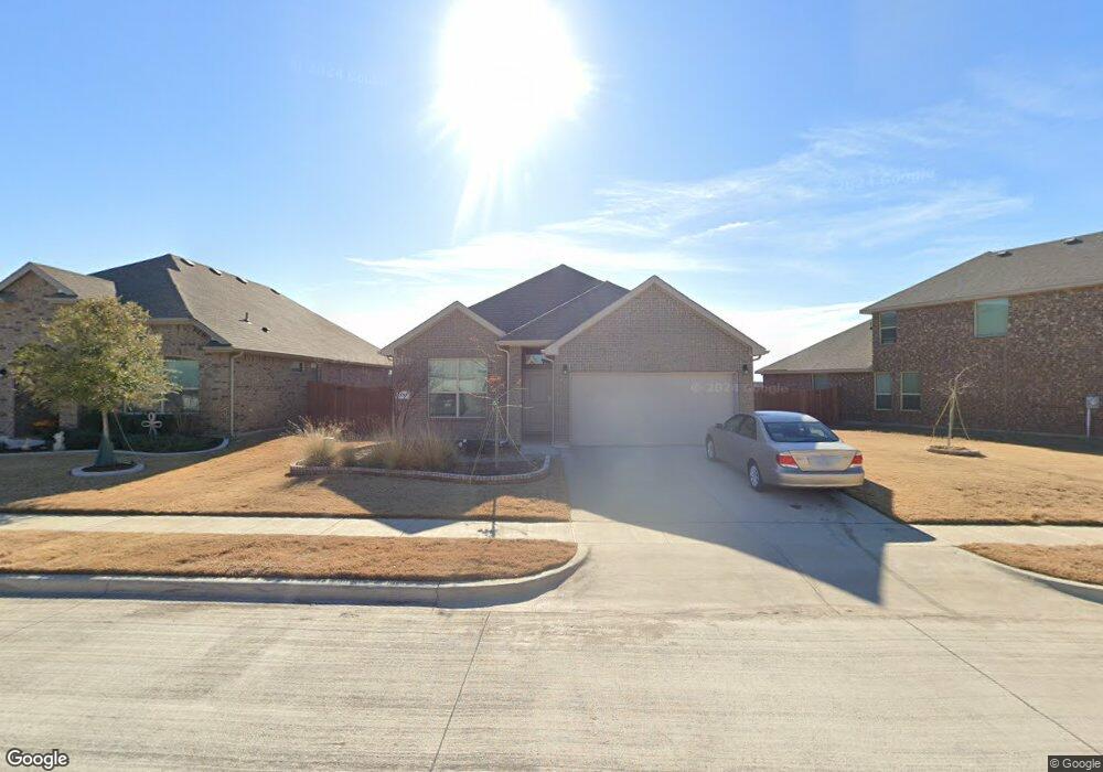 1537 Seabiscuit Dr, Granbury, TX 76049 - photo 1