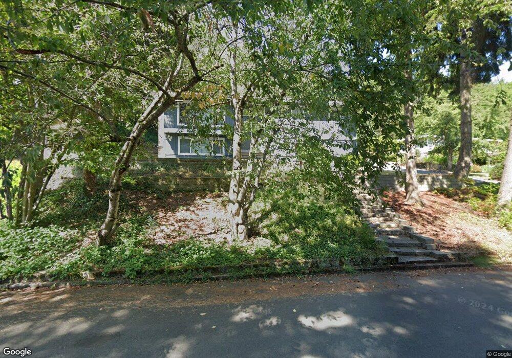 7611 SE 34th St, Mercer Island, WA 98040 - photo 1