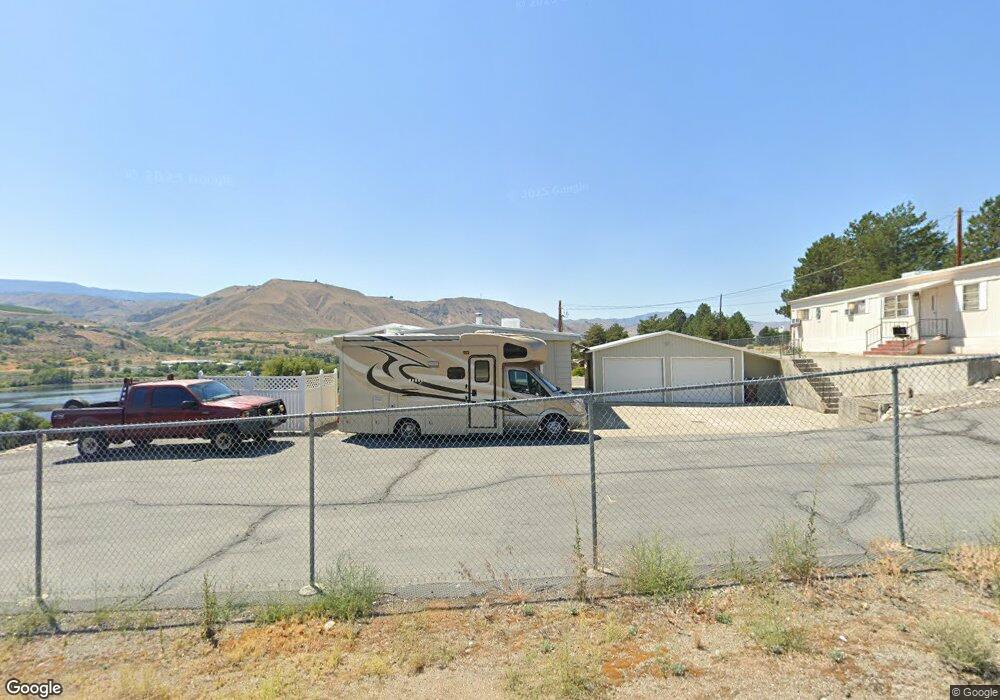 1318 S Perry Ave, East Wenatchee, WA 98802 - photo 1