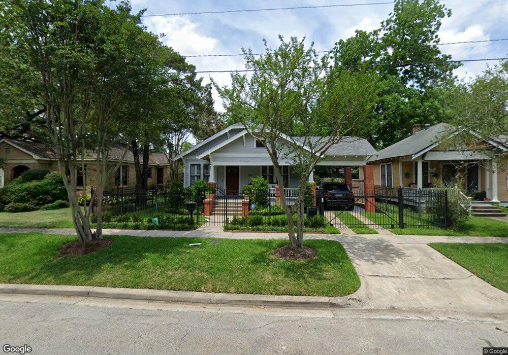 703 E 12th St, Houston, TX 77008 - photo 1