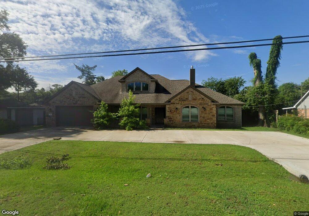 1007 Hicks St, Tomball, TX 77375 - photo 1