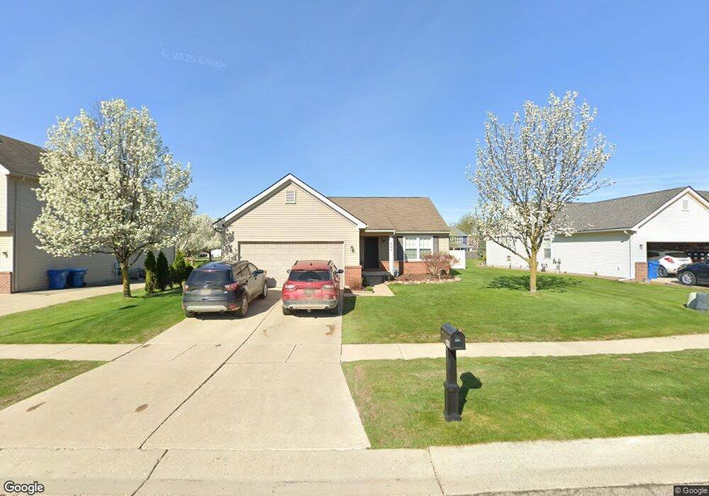 445 Lydia Ln unit 116, Linden, MI 48451 - photo 1