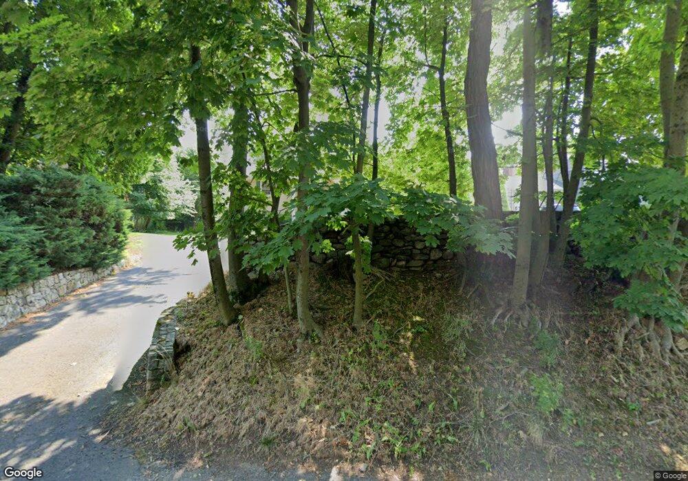 76 Hollow Tree Ridge Rd, Darien, CT 06820 - photo 1